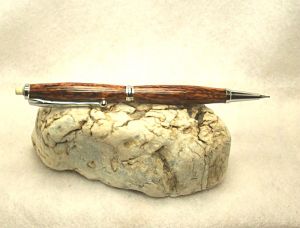 1_Crazy_Cocobolo_pencil.jpg