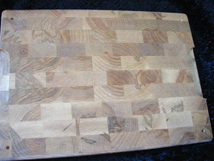 20062562629_cuttingboard.jpg