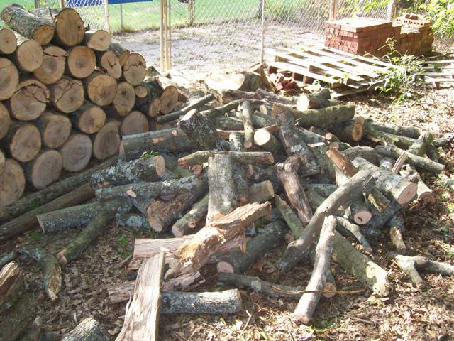 200792731720_lumberpile04.jpg