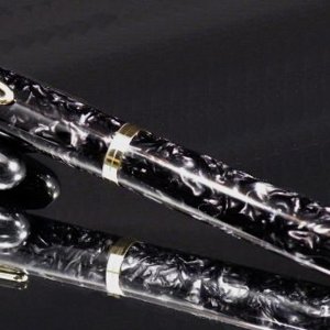 Piston filler Fountain pen