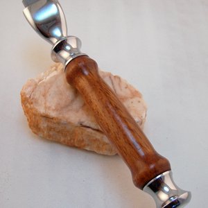 Red Gum Razor Handle