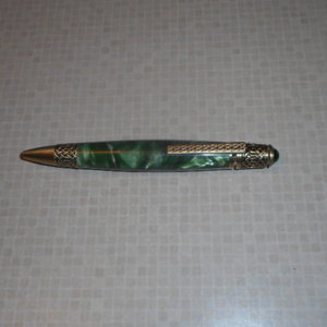 celtic_pen_002.JPG