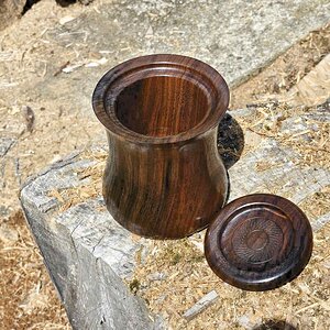 Walnut Canister 1e.jpg