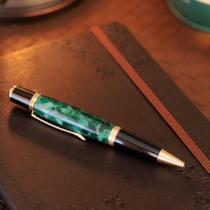 Wall Street III - Large Ballpoint Pen - Forest Green Pebble - Black and Gold - 1.jpg