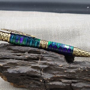 dragon honeycomb Pen