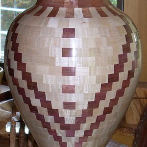 800 piece seg vase