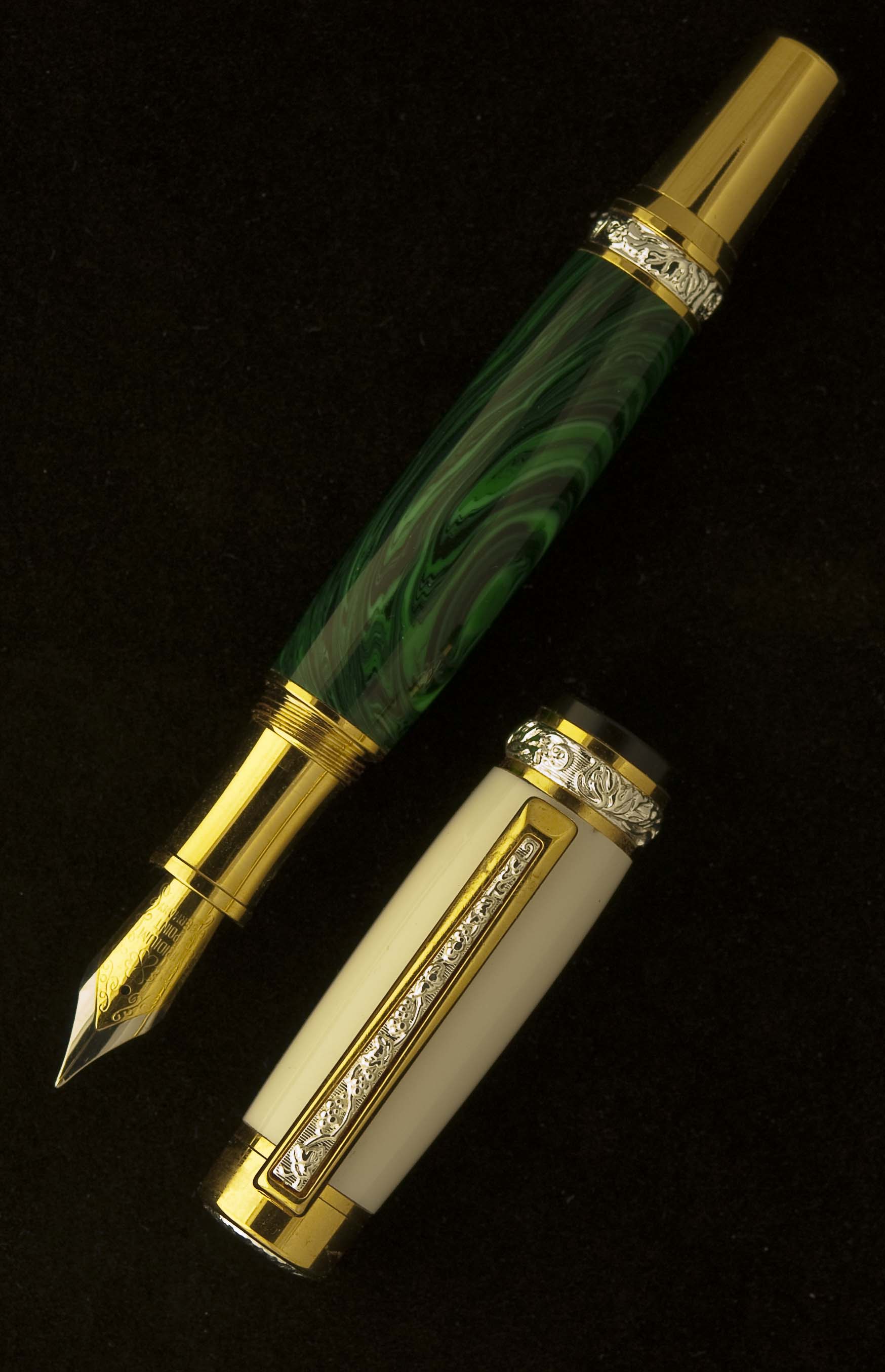 Alternate Ivory/Malachite on Cambridge Fountain Pen