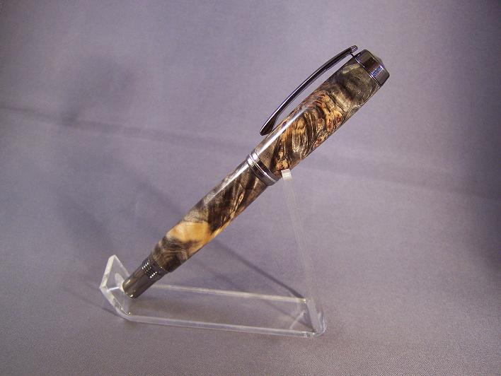 Black Titanium Jr Gent Fountain pen with Buckeye Burl