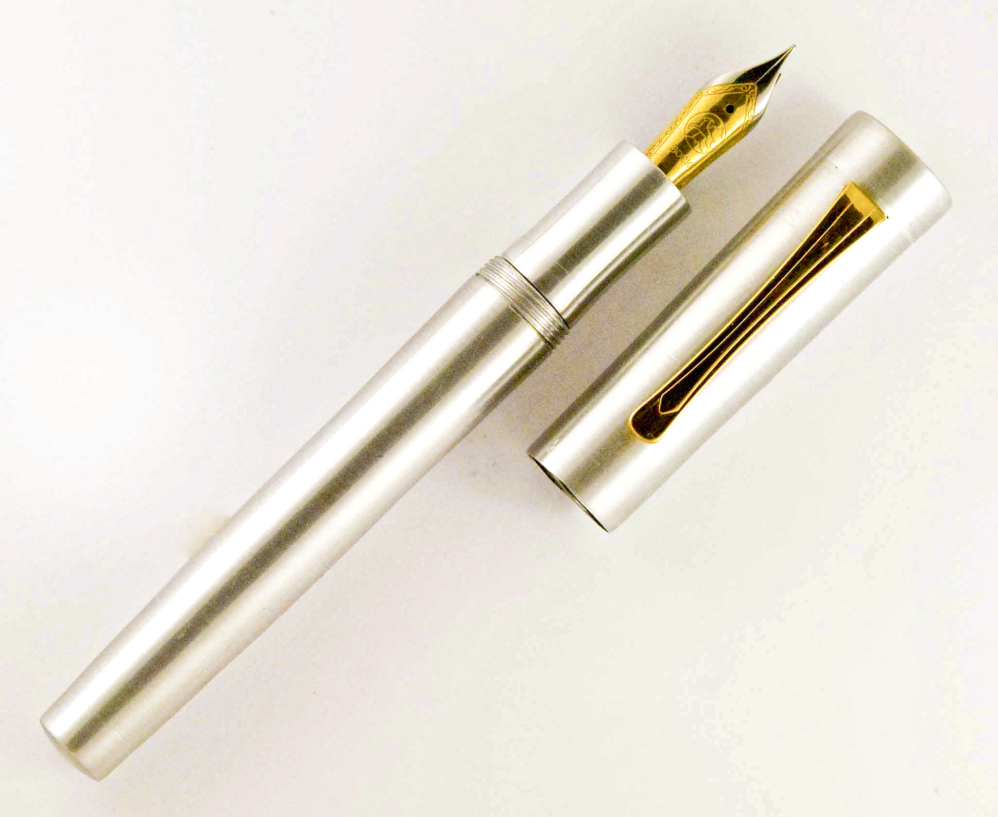 Custom Aluminum Two-Toned Fountain Pen