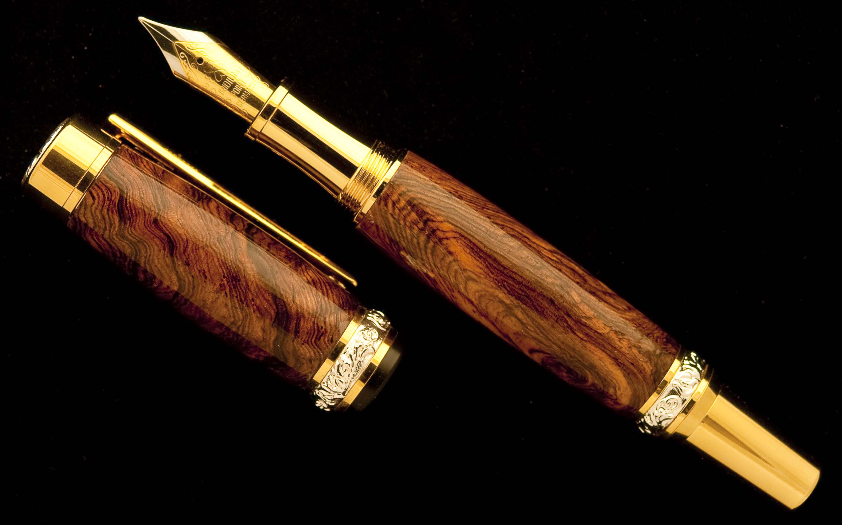 Honduran Rosewood Burl on Cambridge Fountain Pen