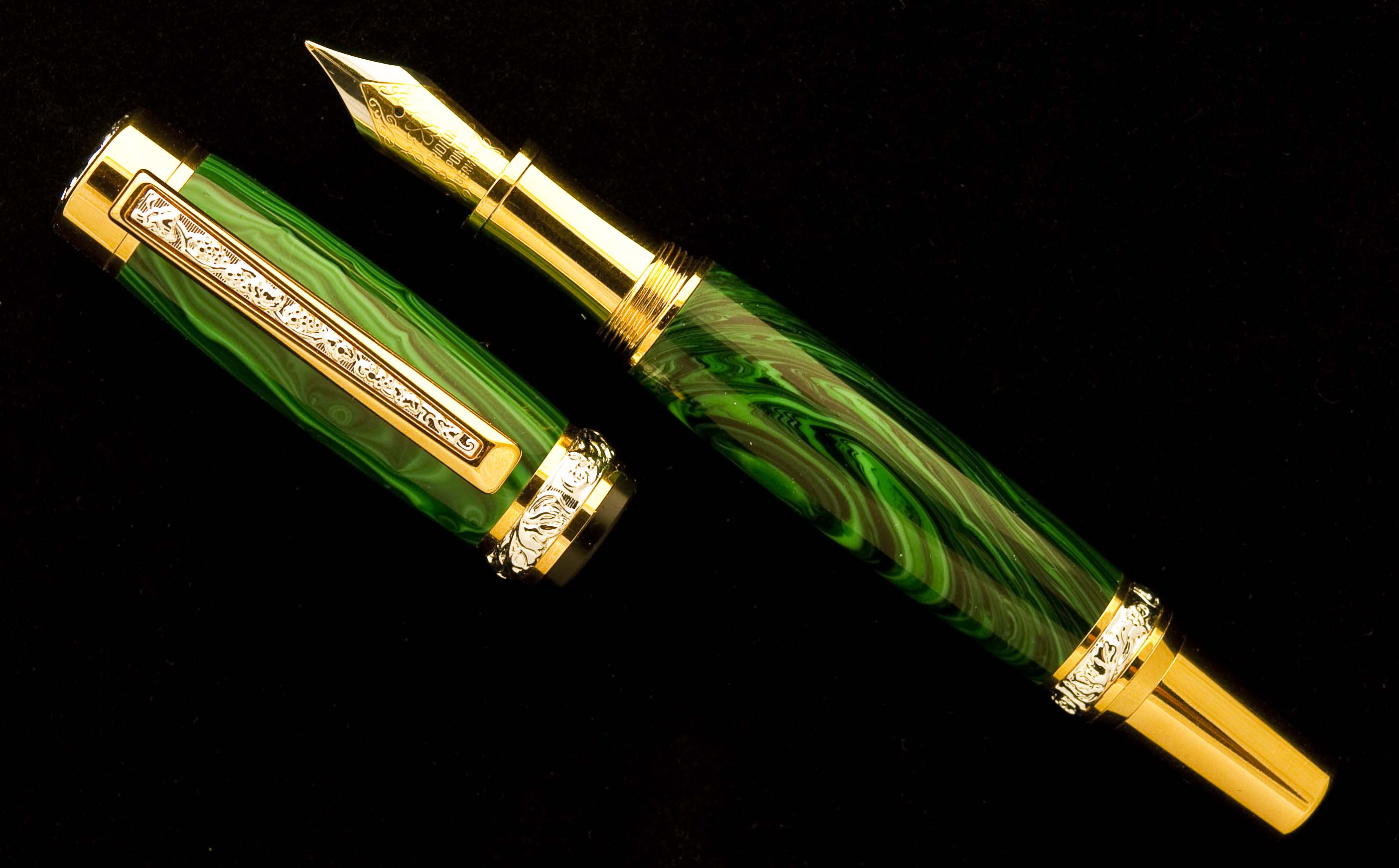 Malachite on Cambridge Fountain Pen