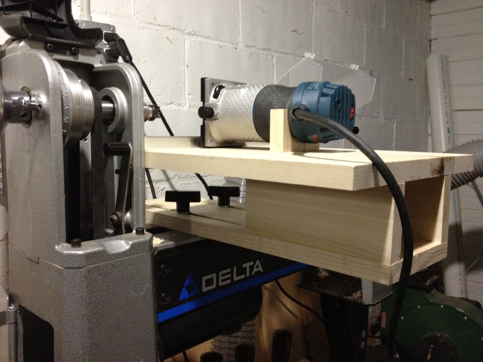 Router Jig for Midi Lathe