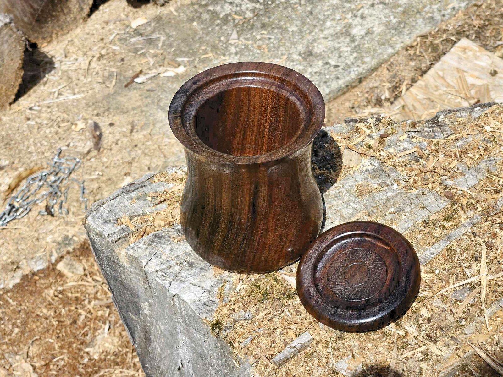 Walnut Canister 1e.jpg